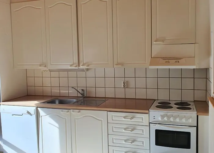 Ilmastoitu Yksioe Ja Keittioe 2 Km Keskustaan Jyväskylä